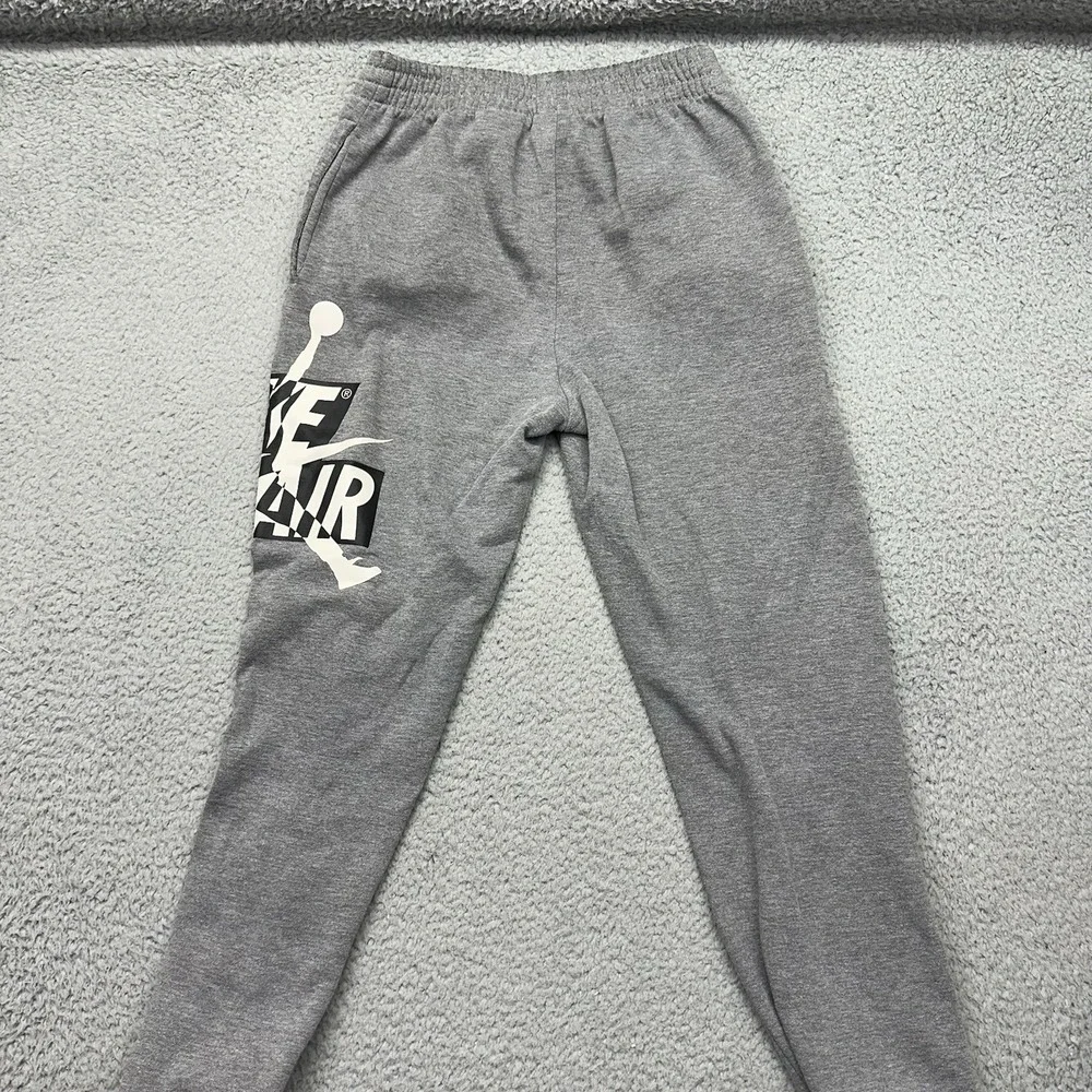 Nike Air Jordan Youth Large (12-13 Yrs) Gray Jumpman Logo Jogger Sweatpants A434